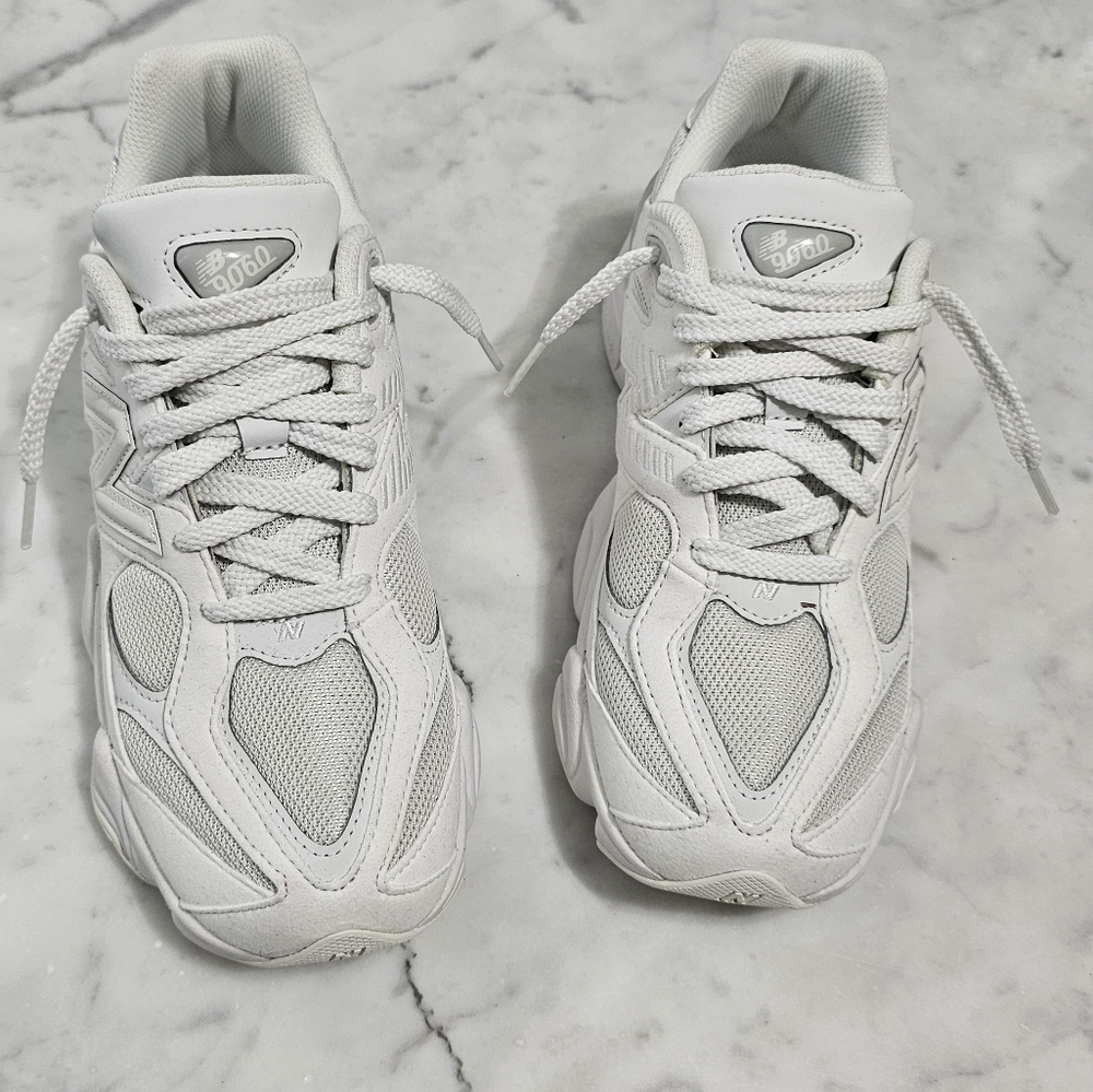 New Balance 9060 Big Kids 7 Reflection
